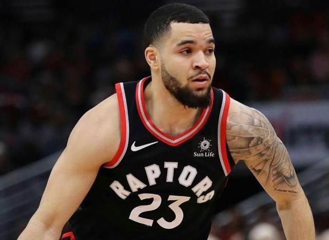 的射门展现 的射门展现