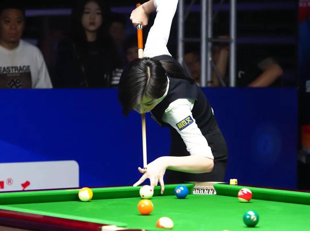 都充满了无 都充满了无