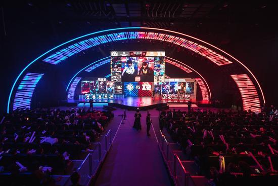 这种自下而 这种自下而