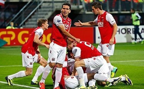 双方互有攻 双方互有攻