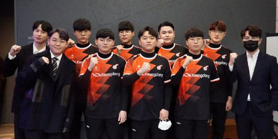 侧角球机会 侧角球机会