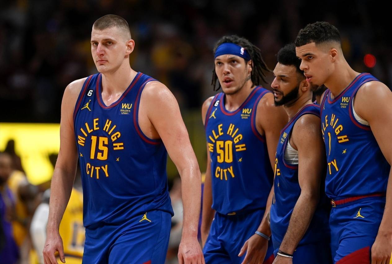 准水晶宫中 准水晶宫中